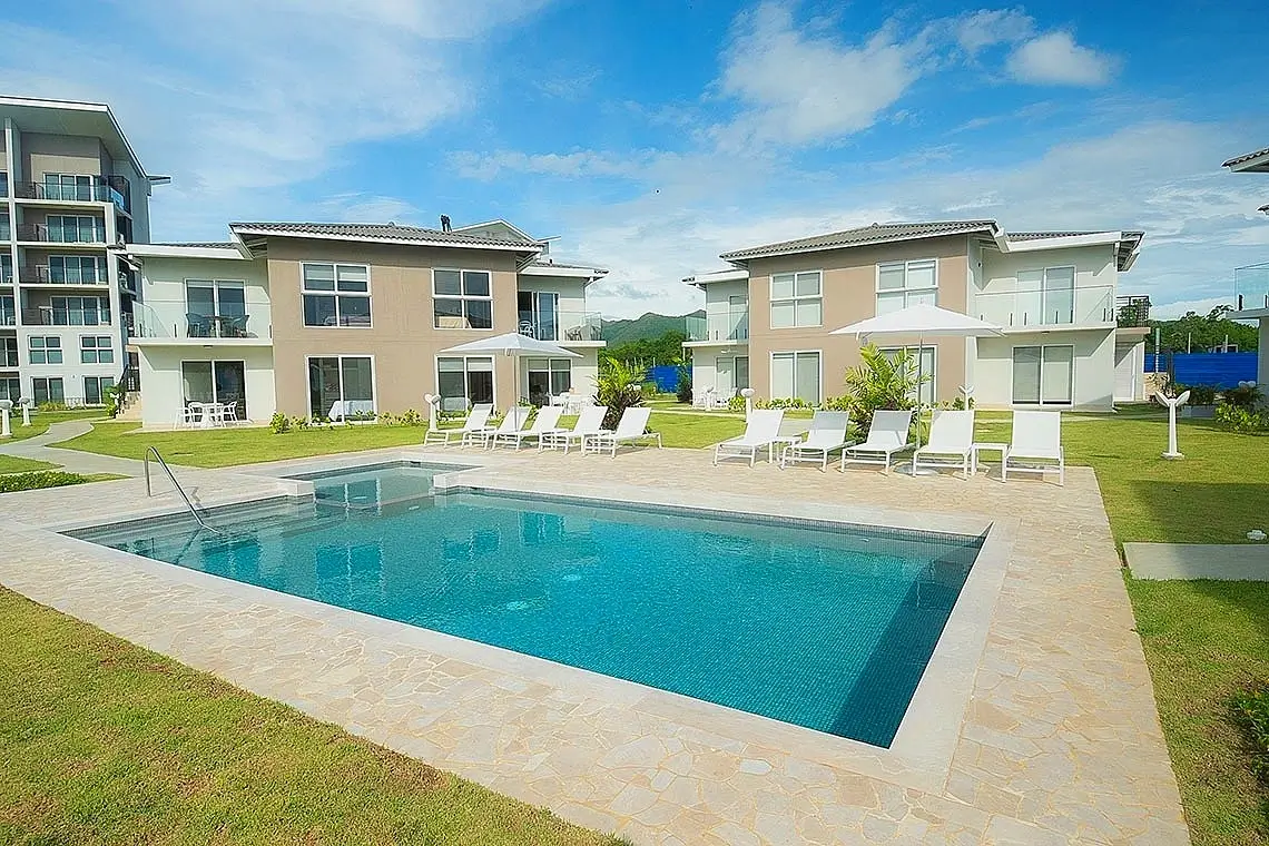 Apartamentos frente a la playa en Panamá para inversores de Puerto Rico