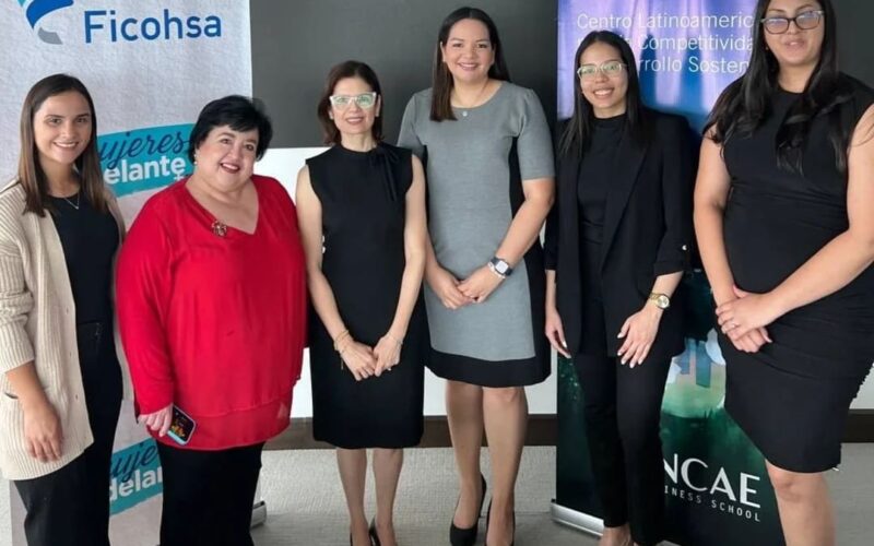 Ficohsa impulsa el futuro empresarial a través de INCAE